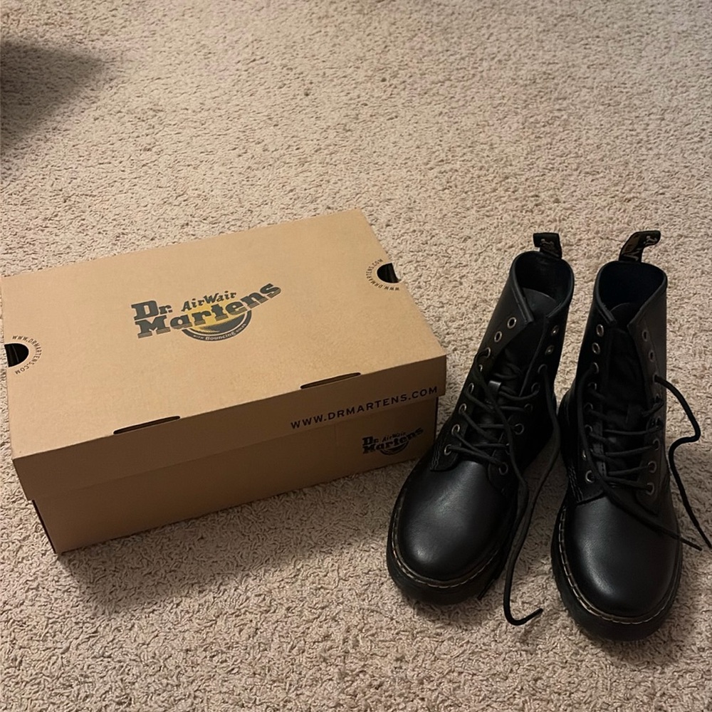 Brand new Dr Martens Zavala boots
